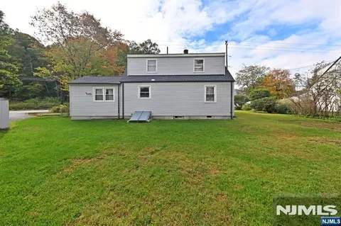 Exterior - 1 Second Ave, Haskell, NJ 07420 photo 6 of 8