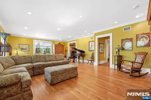 Living - 76 Summit, Hackensack, NJ 07601 photo 7 of 7