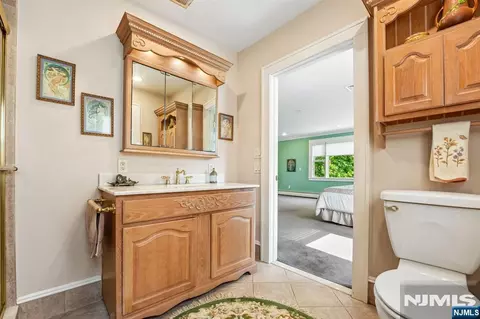 Bath - 76 Summit, Hackensack, NJ 07601 photo 2 of 3