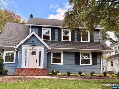 97 Oakview Ave, Maplewood, NJ 07040