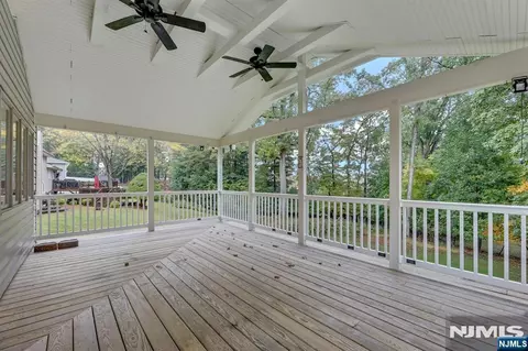 Exterior - 32 Clinton Ln, Wayne, NJ 07470 photo 3 of 12