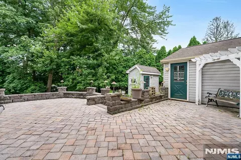 Exterior - 32 Clinton Ln, Wayne, NJ 07470 photo 7 of 12