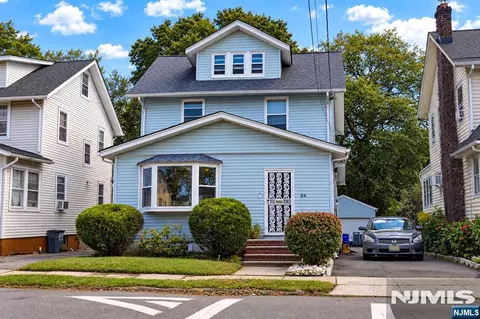 34 Hudson Ave, Maplewood, NJ 07040