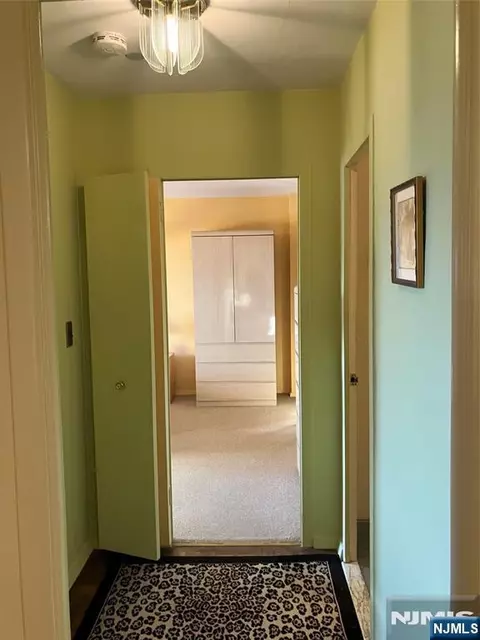 Entry Way - 280 Prospect Ave #11H, Hackensack, NJ 07601 photo 2 of 2