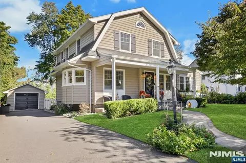 615 Sylvan Pl, Haworth, NJ 07641
