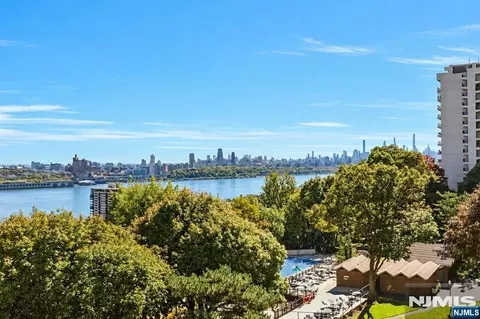 5 Horizon Rd # 505, Fort Lee, NJ 07024