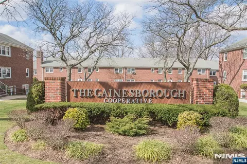 265 Bogert Rd #2B, River Edge, NJ 07661