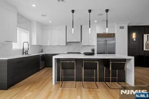 Kitchen - 779 Paramus Rd #2, Paramus, NJ 07652 photo 1 of 1