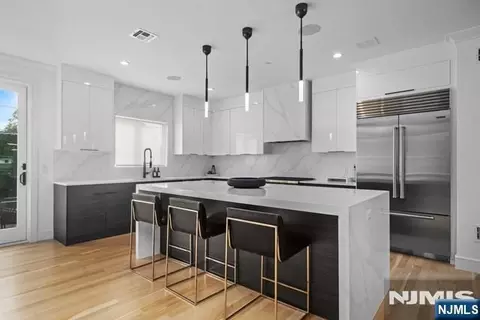 Other - 779 Paramus Rd #2, Paramus, NJ 07652 photo 2 of 13