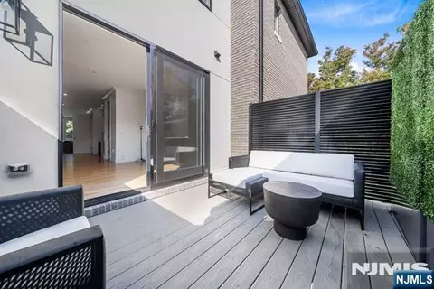 Exterior - 779 Paramus Rd #2, Paramus, NJ 07652 photo 3 of 6