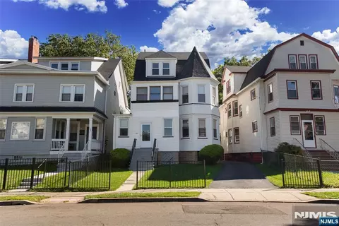 108 Arlington Ave, East Orange, NJ 07018