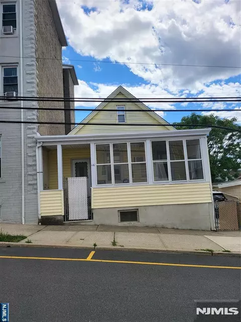 116 Elizabeth St, Garfield, NJ 07026