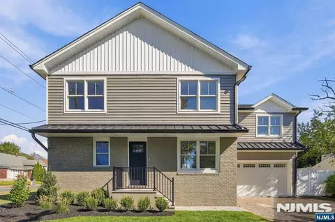 11-17 Harrison Dr, Fair Lawn, NJ 07410