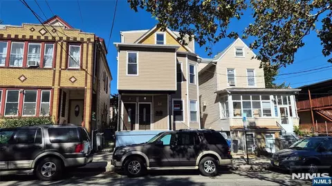 410 Harrison St, Passaic, NJ 07055