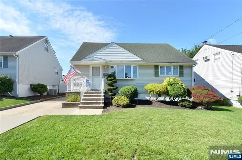 186 Palmer Ter, Wood Ridge, NJ 07075