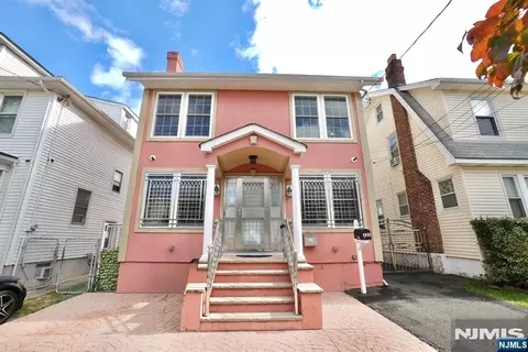325-327 N 11th St, Newark, NJ 07107