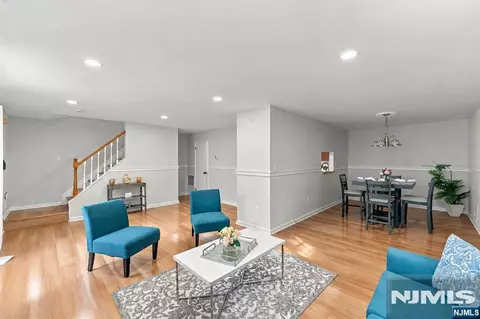 26 Rutgers Dr, Newark, NJ 07103