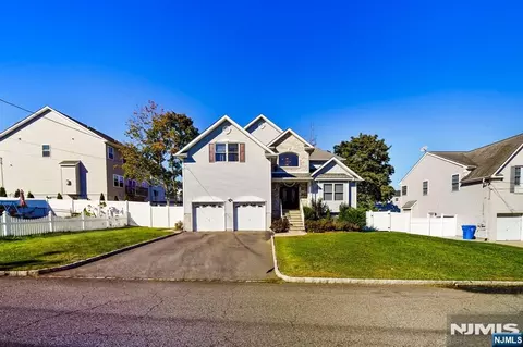 36 Fiume St, Iselin, NJ 08830