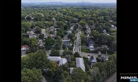 470 Valley Rd #C009A, Montclair, NJ 07043
