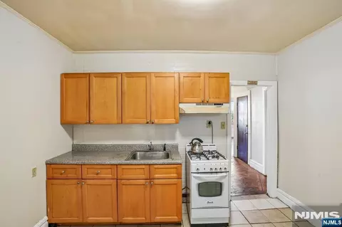 Kitchen - 14-16 Scheerer, Newark, NJ 07112 photo 5 of 5