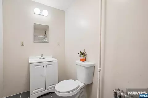 Bath - 14-16 Scheerer, Newark, NJ 07112 photo 2 of 3