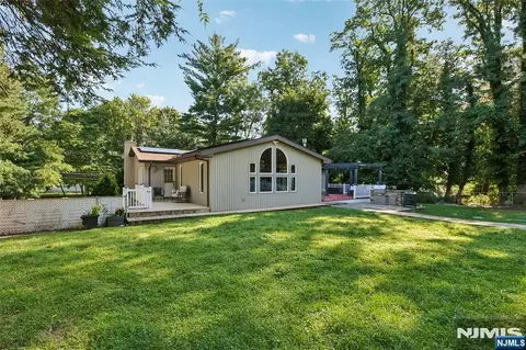 68 Lake St, Saddle River, NJ 07458 photo 7