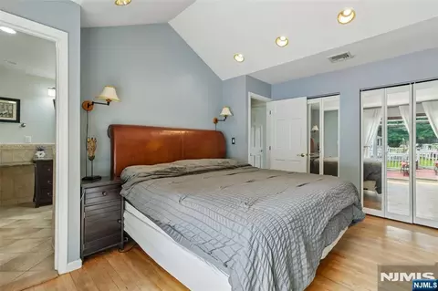 68 Lake St, Saddle River, NJ 07458 photo 38