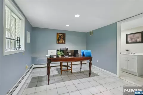 68 Lake St, Saddle River, NJ 07458 photo 48