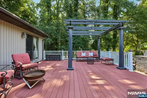 68 Lake St, Saddle River, NJ 07458 photo 13