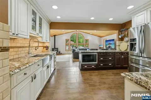 68 Lake St, Saddle River, NJ 07458 photo 29
