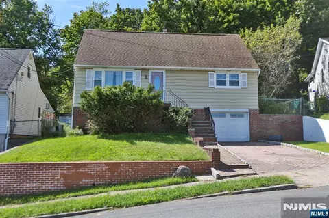 31 Dewey Ave, Clifton, NJ 07013
