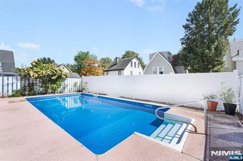 Exterior - 21 Hackett Pl, Rutherford, NJ 07070 photo 5 of 6