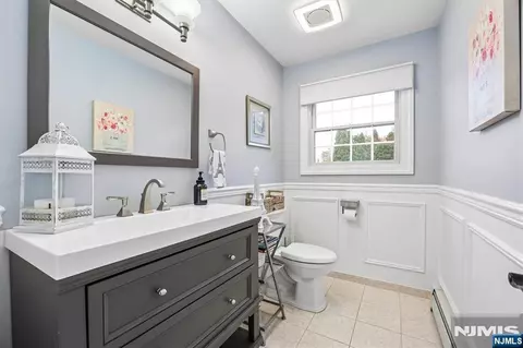 Bath - 75 Harmer Ter, Wayne, NJ 07470 photo 1 of 3