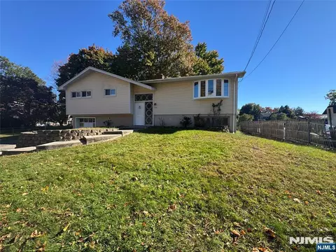 208 Washington St, Northvale, NJ 07647