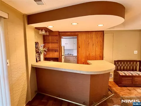 Other - 41 Mohawk Dr, Springfield, NJ 07081 photo 1 of 5