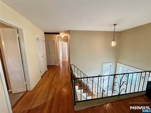 Entry Way - 41 Mohawk Dr, Springfield, NJ 07081 photo 1 of 1