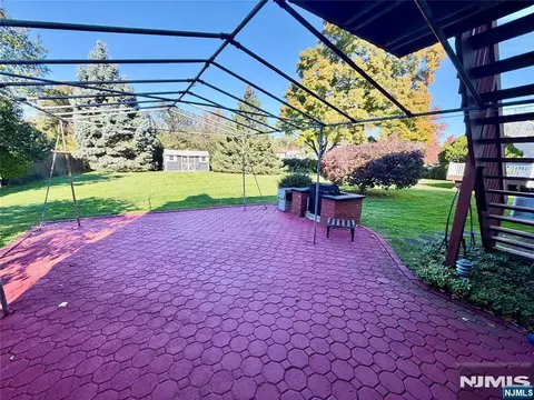 Exterior - 41 Mohawk Dr, Springfield, NJ 07081 photo 3 of 5