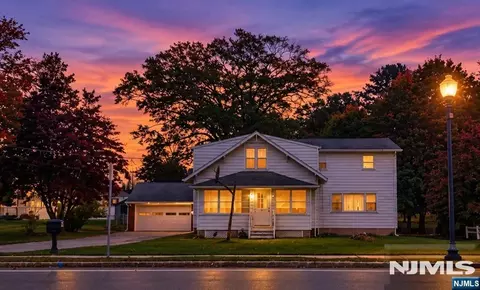 61 Newark Pompton Tpke, Riverdale, NJ 07457