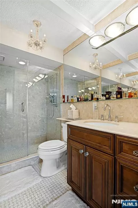 Bath - 160 Overlook #4C, Hackensack, NJ 07601 photo 1 of 3