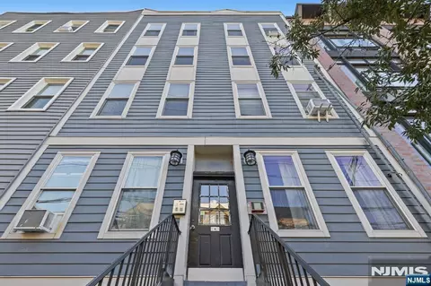 60 Madison St #1R, Hoboken, NJ 07030
