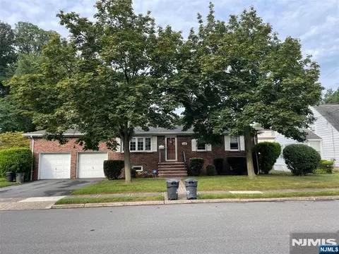 3-40 28th St, Fair Lawn, NJ 07410