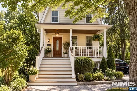 257 Epps Ave, Englewood, NJ 07631