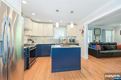 Kitchen - 55 Briarwood Rd, Wayne, NJ 07470 photo 3 of 4