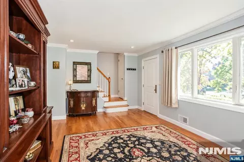 Entry Way - 55 Briarwood Rd, Wayne, NJ 07470 photo 2 of 2