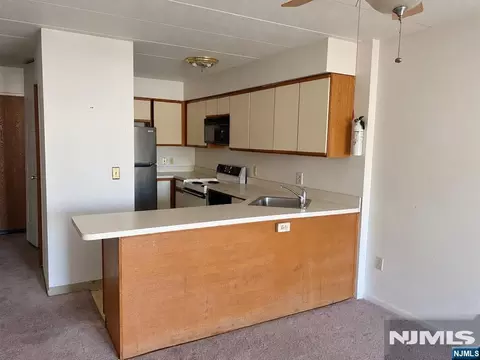 Kitchen - 5 Linden St #4I, Hackensack, NJ 07601 photo 2 of 2