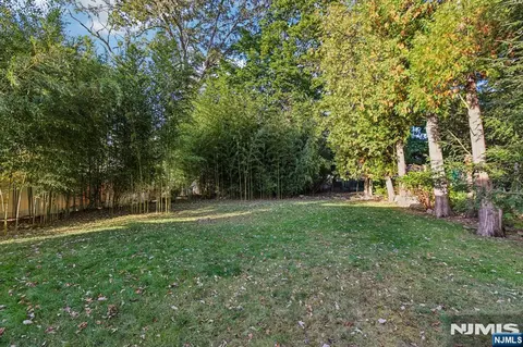 Exterior - 12 Shore Rd, Wayne, NJ 07470 photo 10 of 10