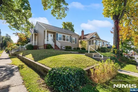 307 Ridge Rd, Rutherford, NJ 07070
