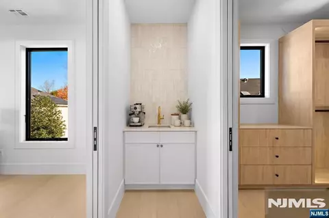 Entry Way - 113 W Midland Ave, Paramus, NJ 07652 photo 3 of 4