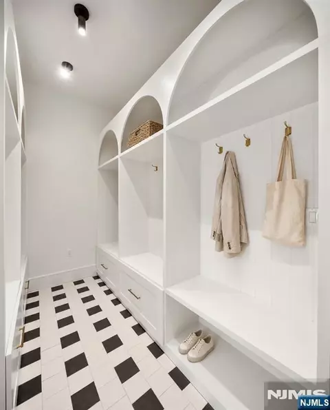 Entry Way - 113 W Midland Ave, Paramus, NJ 07652 photo 2 of 4