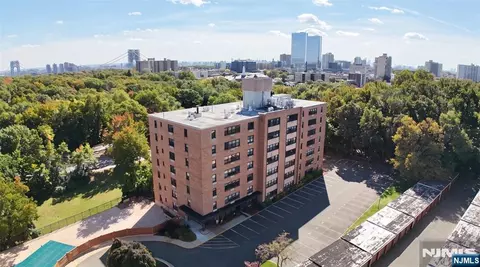 2348 Linwood Ave #2O, Fort Lee, NJ 07024